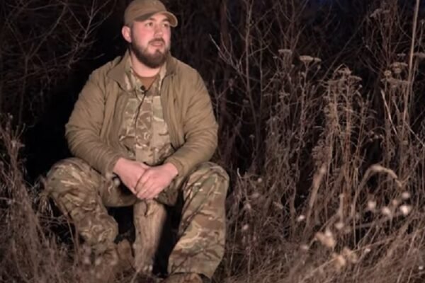 Прикордонник із позивним «Кнопка» вивів групу бійців з-під носа в окупантів (ВІДЕО)