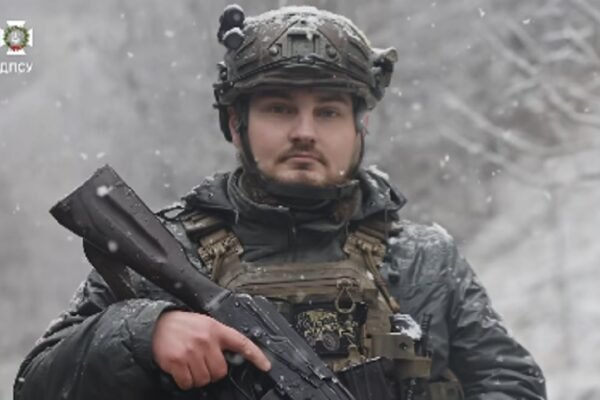 Уперше відчув війну ще дитиною в окупованому Луганську: У ДПСУ розповіли історію прикордонника із позивним “Асік” (ВІДЕО)