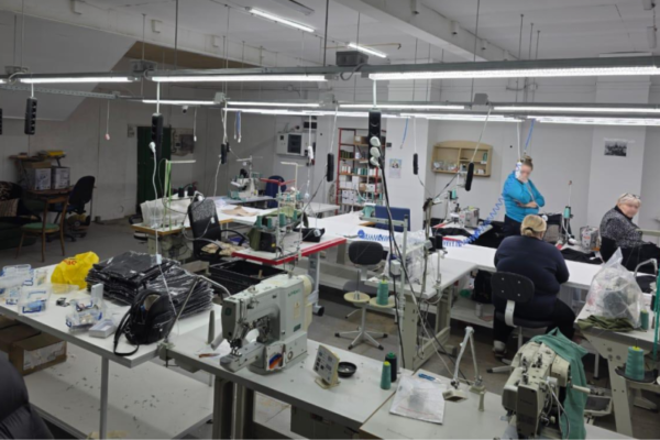 Незаконний бізнес на відомому світовому бренді: БЕБ на Львівщині припинило роботу двох підпільних швейних цехів