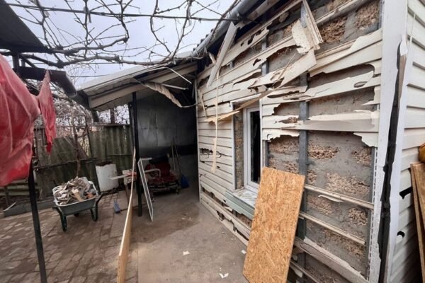 Окупанти вдарили по Нікопольщині: Постраждав 63-річний чоловік