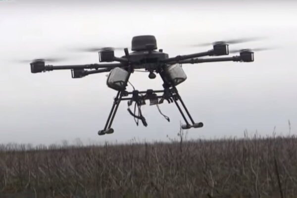 В ДПСУ показали ексклюзивні кадри роботи важкого дрона “Вампір” при денному світлі