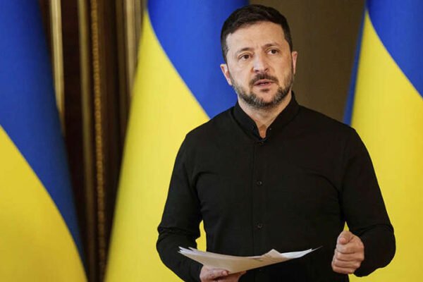 Обираю Україну, а не економічні форуми: Зеленський заявив, що може не поїхати до Давосу на тлі обстрілів