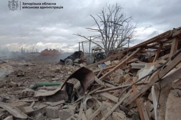 Росіяни вдарили по Новоукраїнці на Запоріжжі, зруйнували будинок