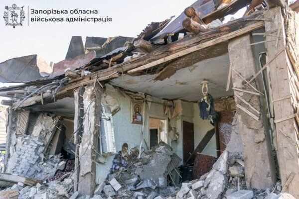 Під час нічної атаки у передмісті Запоріжжя поранено трьох людей