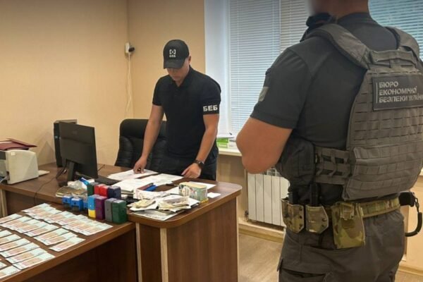 На Полтавщині БЕБ викрили групу осіб, що заволоділи бюджетними коштами. Вони постануть перед судом
