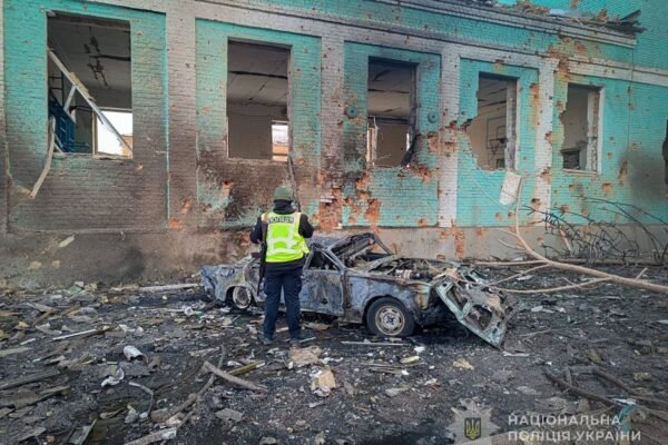 Росіяни упродовж доби били по громадах на Сумщині: Поранено трьох людей