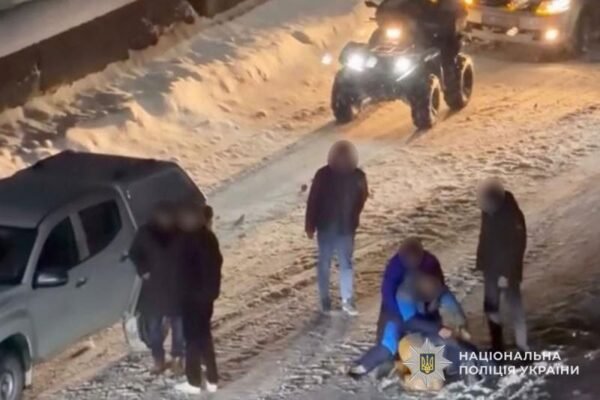 На Тернопільщині побили військовослужбовця ЗСУ: двом чоловікам повідомили про підозру