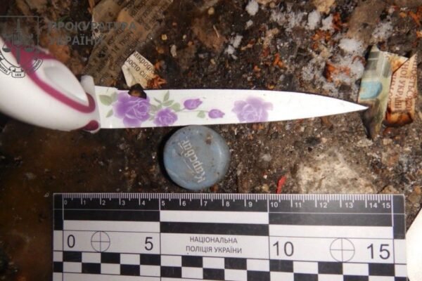 У Франківську двоє підлітків жорстоко побили та поранили безхатька: Усі свої дії 14-річні хлопці знімали на мобільні телефони