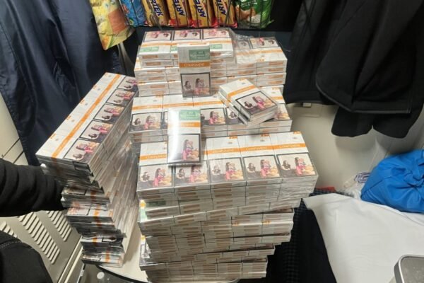 Завдяки пильності прикордонників виявлено 1,5 тис. пачок цигарок у потязі, що прямував до Польщі