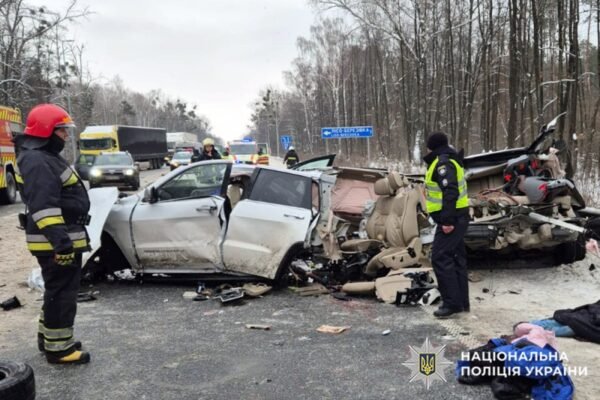У жахливій ДТП на Хмельниччині загинув чоловік і його 7-річний син