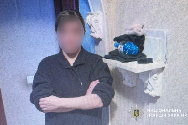 У Тернополі матір залишила чотирьох дітей зачиненими у квартирі більш ніж на добу