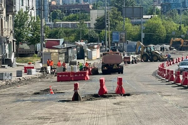 У місті на Дніпропетровщині переплатять мільйони гривень за асфальтування вулиць