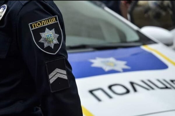 У Дніпрі чоловік вигадав влучання дрона у будинок і повідомив про це у поліцію