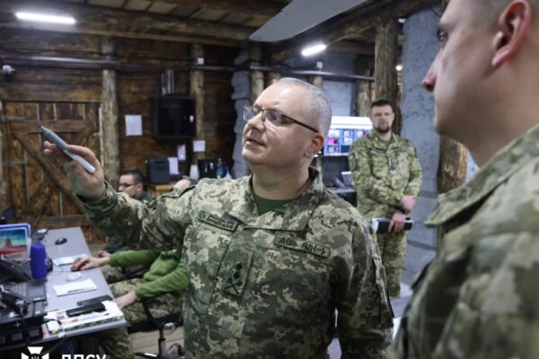 Очільник ДПСУ відвідав бойові підрозділи прикордонників на передових позиціях фронту (ФОТО)