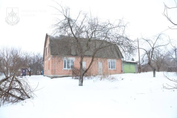 Трудове рабство під прикриттям реабілітаційного центру: На Київщині викрили злочинну групу