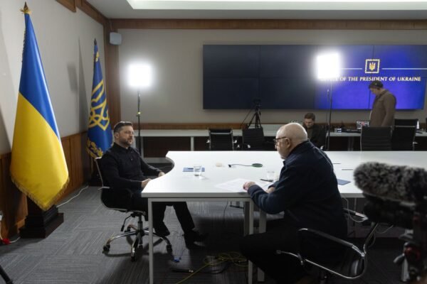 Якщо Європа допоможе: Зеленський заявив, що Україна може перейти від мобілізації до контрактів