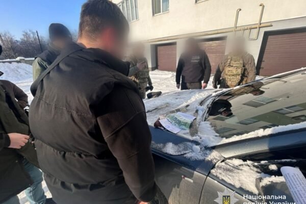 За кордон з фіктивною інвалідністю: На Прикарпатті затримали організатора злочинної схеми