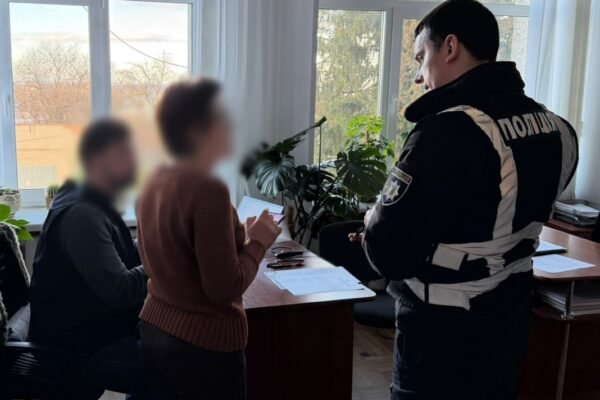 На Львівщині дворічний хлопчик помер від виснаження: Соцпрацівницю підозрюють у недбалості