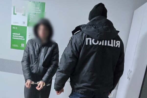 Запропонували «підробіток» у Телеграмі: На Прикарпатті 19-річна дівчина спалила автомобіль