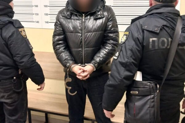 У Дніпрі житель Полтавщини купив абонемент в тренажерку, щоб обкрадати відвідувачів