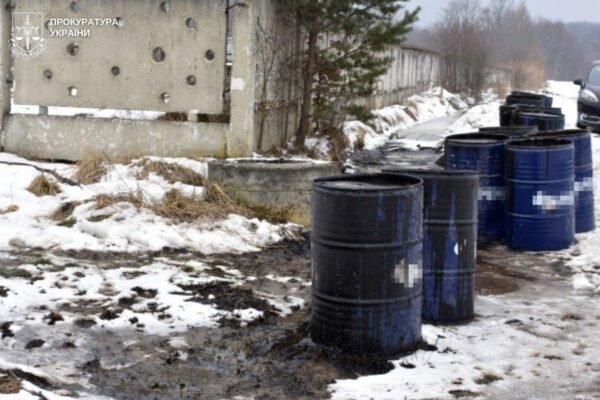 На Львівщині стався витік нафти: Площа забруднення – близько 500 кв. м