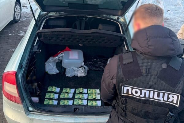 13,5 тисяч євро за втечу: На Тернопільщині затримали переправника ухилянтів за кордон