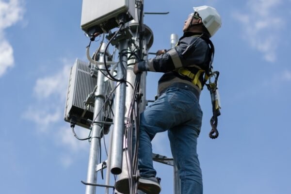 На Дніпропетровщині підсилюють станції мобільного зв’язку