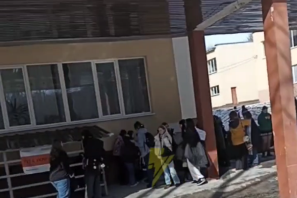 В одному з ліцеїв Дніпра стався вибух (ВІДЕО)