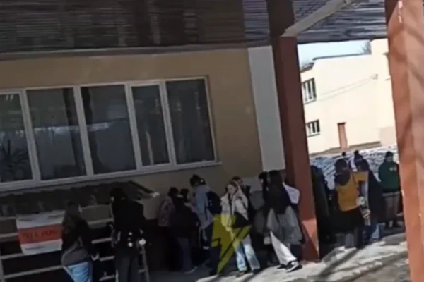 Вибух у ліцеї Дніпра: До медиків звернулися 25 дітей