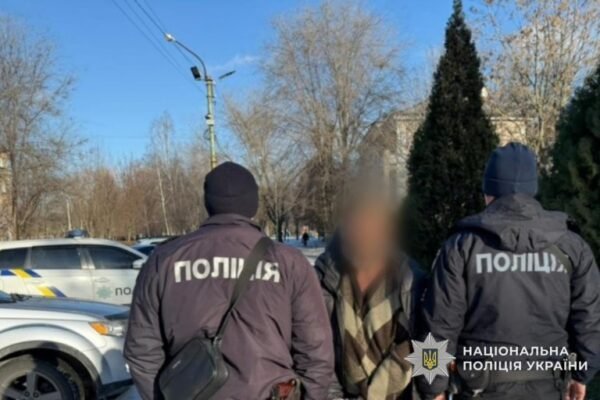 У Кам’янському зустріч двох знайомих за чаркою закінчилася різаниною