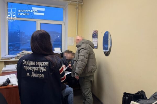 У Дніпрі лікарі прооперували дитині здорову руку замість травмованої