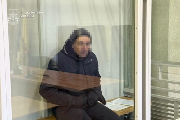 Кинув гранату на подвір’я сусідів: На Дніпропетровщині чоловіка засудили до 15 років тюрми