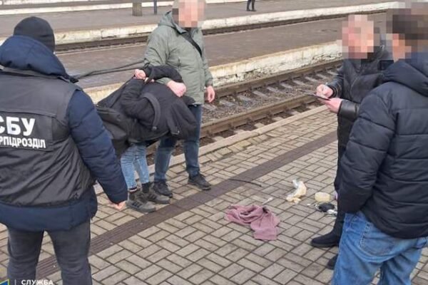 Залишив вибухівку біля Львівського вокзалу: Мешканця Київщини засудили до 15 років тюрми