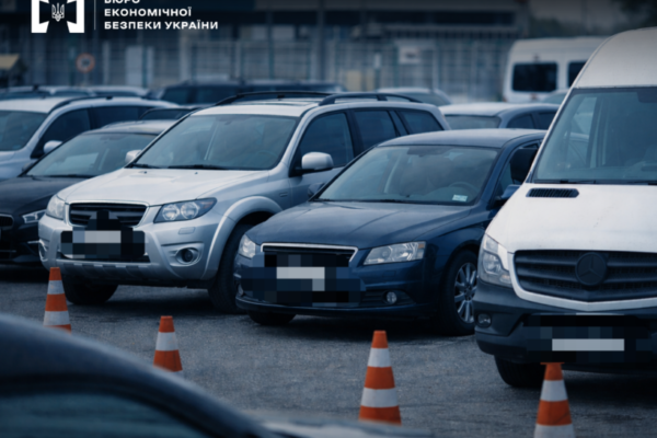 Судитимуть буковинця, що організував бізнес на ввезенні автівок під виглядом допомоги для ЗСУ