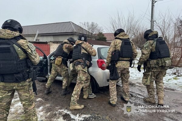 На Дніпропетровщині перекрили масштабний канал постачання наркотиків військовим