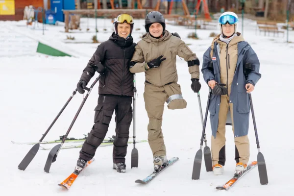 На Львівщині відкрили перший в Україні хаб адаптивного гірськолижного спорту для ветеранів з ампутаціями