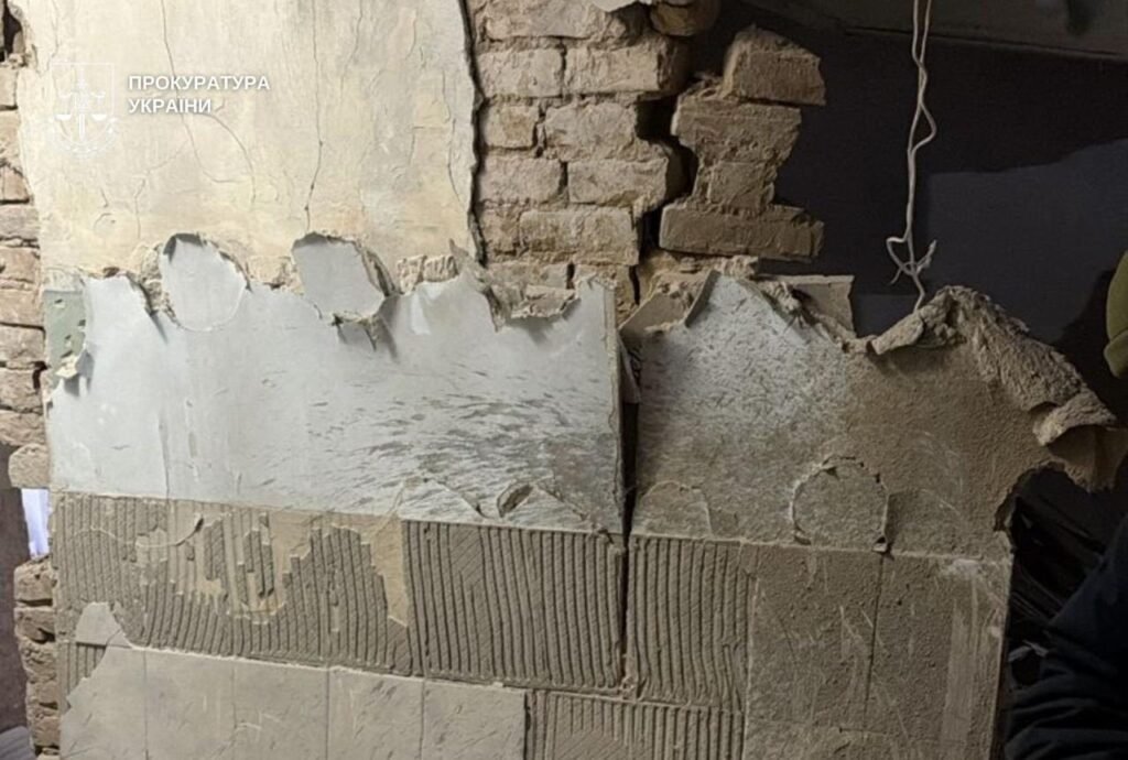 У прокуратурі показали наслідки вибуху у будівлі поліції АНД району . Теракт у Дніпрі, фото-4