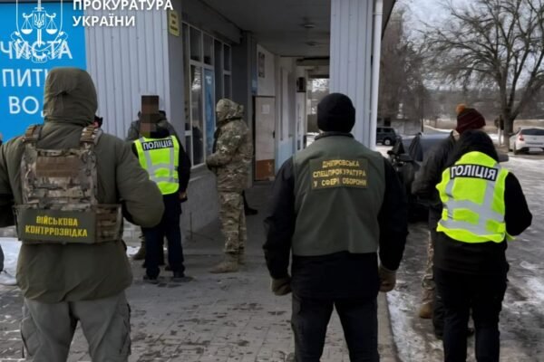 На Дніпропетровщині затримали військового у СЗЧ, який пропонував командиру хабар за втечу