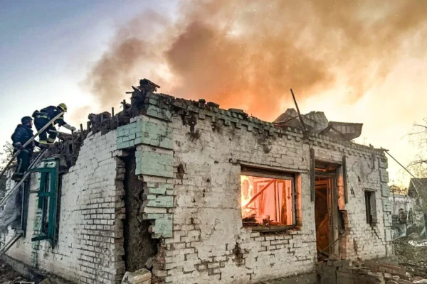 Внаслідок ворожих атак знеструмлено одну з громад Харківщини