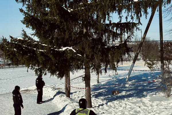 На Кам’янщині евакуювали ліцей через підозрілу коробку