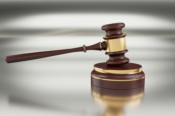 Уманське комунальне підприємство відшкодувало понад 950 тис. грн через незаконне звільнення працівника