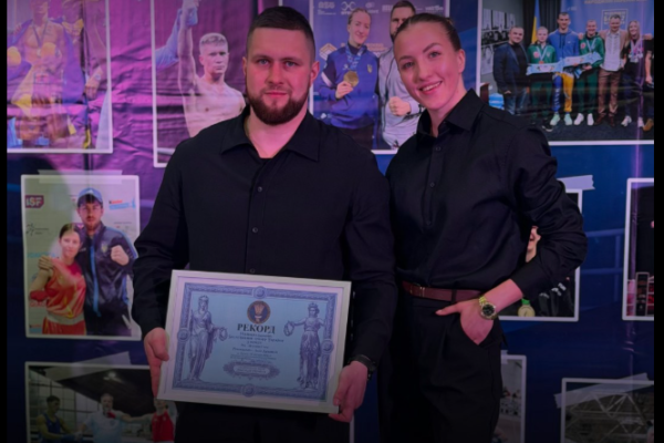 Наймолодший в історії: черкаський тренер з боксу став рекордсменом