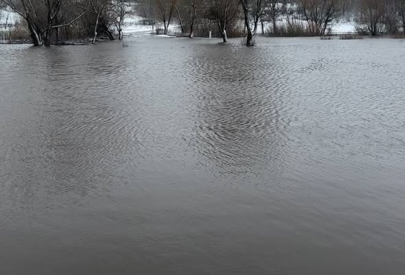 Міст між Черкащиною та Кіровоградщиною підтоплено — рух обмежено