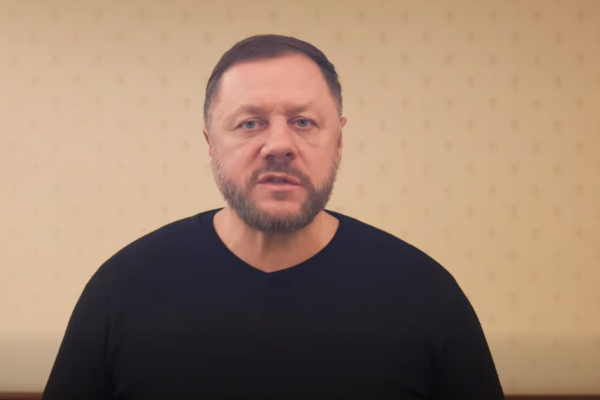 У Черкасах чоловік, який вчинив наругу над могилами військових записав відеовибачення