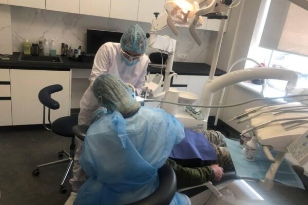 На Київщині масштабують проєкт безоплатної стоматологічної допомоги для військових та ветеранів