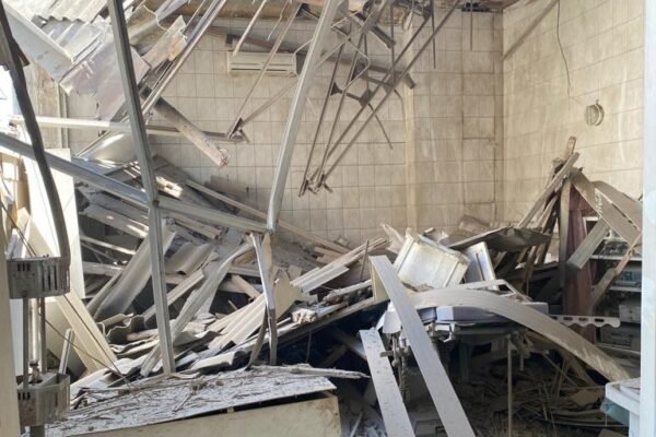 Зранку 12 березня окупанти атакували Херсон. Поцілили у лікарню