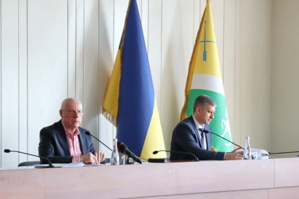 У Павлограді відбулася позачергова сесія міськради: Що вирішили