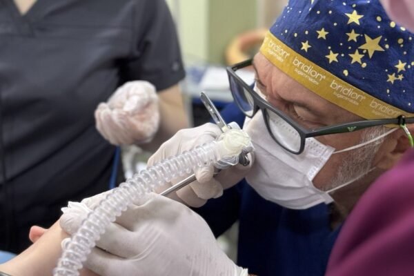 Львівські медики врятували трирічного хлопчика, який випадково випив побутову хімію