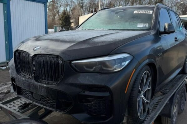 На Львівщину намагалися ввезти BMW X5 за 2 млн грн як «гуманітарну допомогу» для ЗСУ