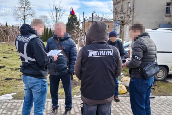 На Львівщині затримали адвоката, який вимагав хабаря за передачу комунального готелю у приватну власність